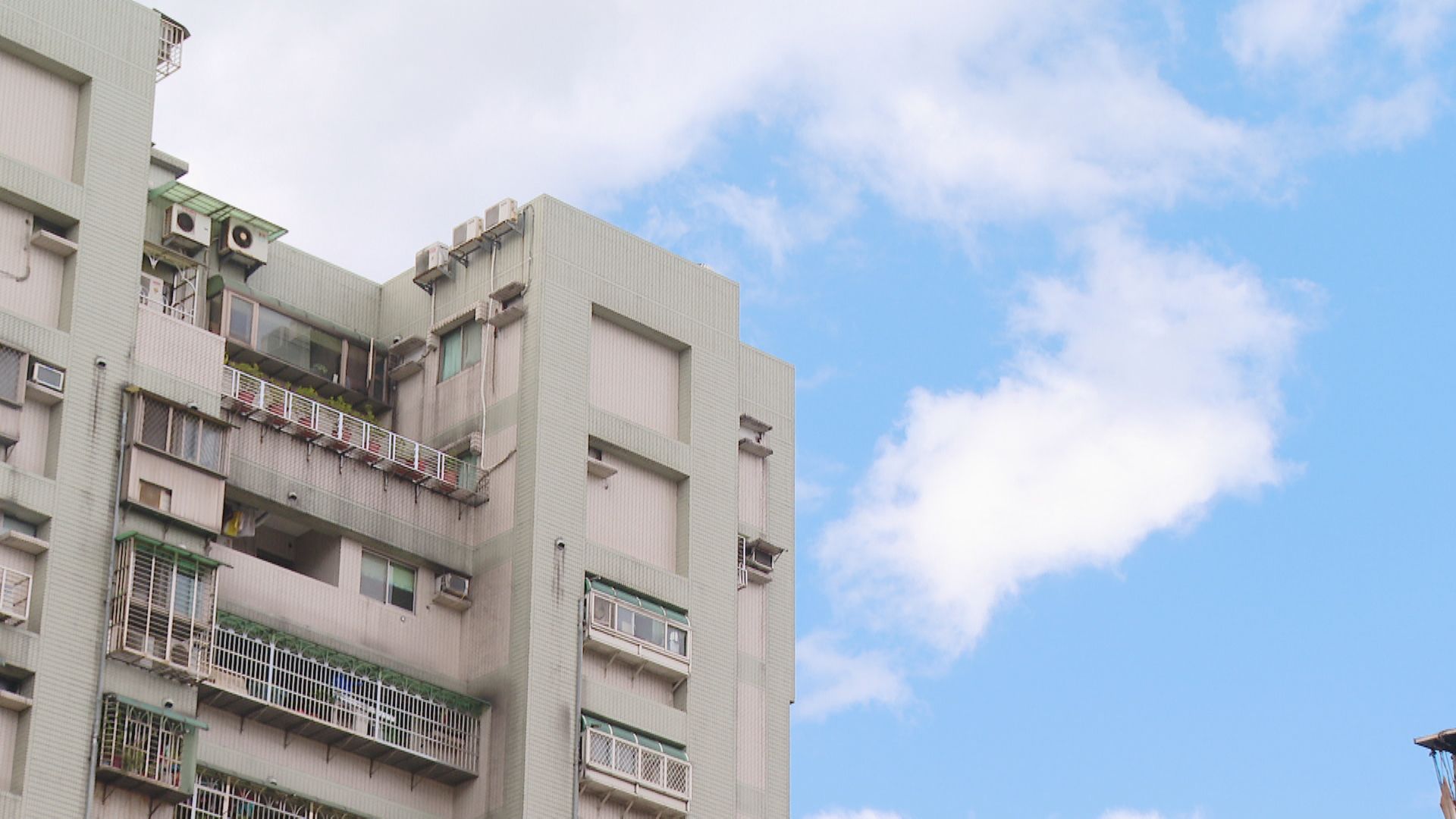 今起各地多雲轉晴「溫暖偏熱」　週三晚間鋒面通過又變天