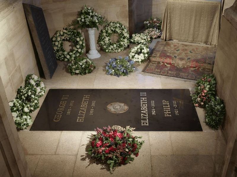 英女王墓碑刻3家人名「妹骨灰在旁」　最後安息地照片曝