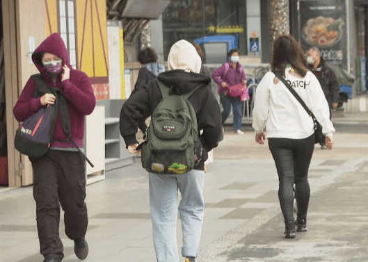 東北季風影響！大台北、東半部短暫雨　下週一再迎冷氣團