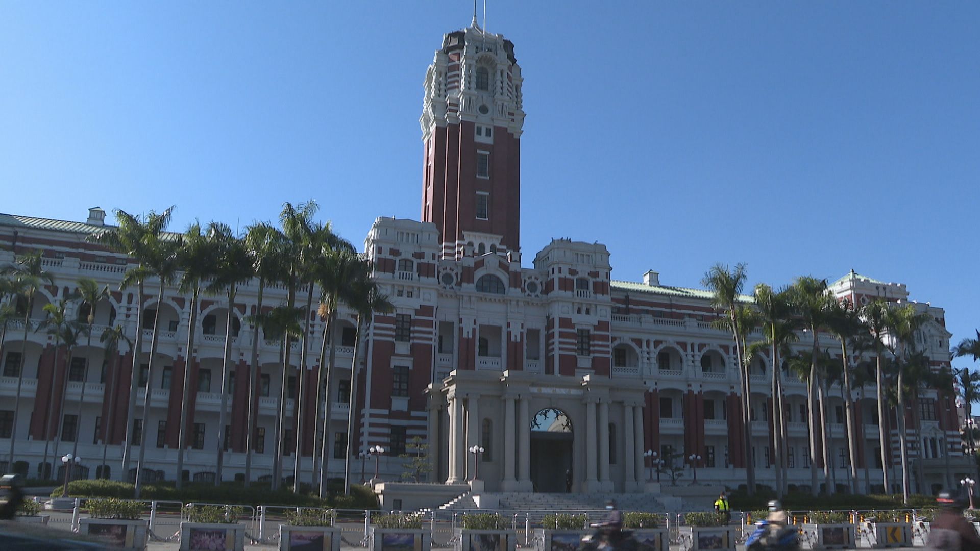 總統府預算解凍卡關　何志偉：阿兵哥再2週沒飯吃