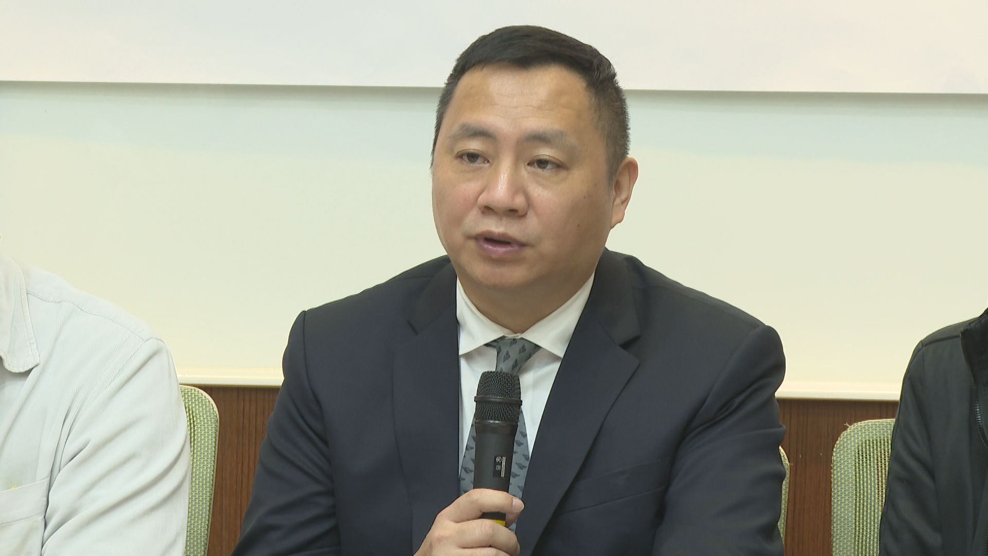 「服貿議題」太詭異! 王丹不解問:台灣人都Johnnie Walker了嗎