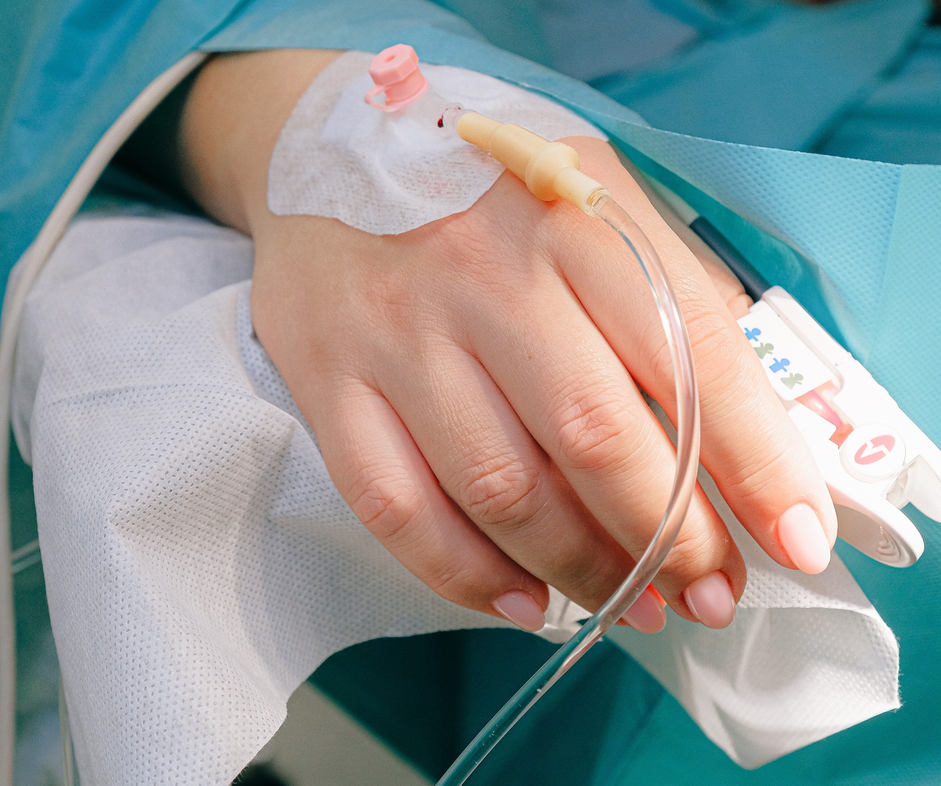 癌末男安寧病房天天貼飲料文　1.6萬網友當「送行者」肌肉人摺紙哀悼