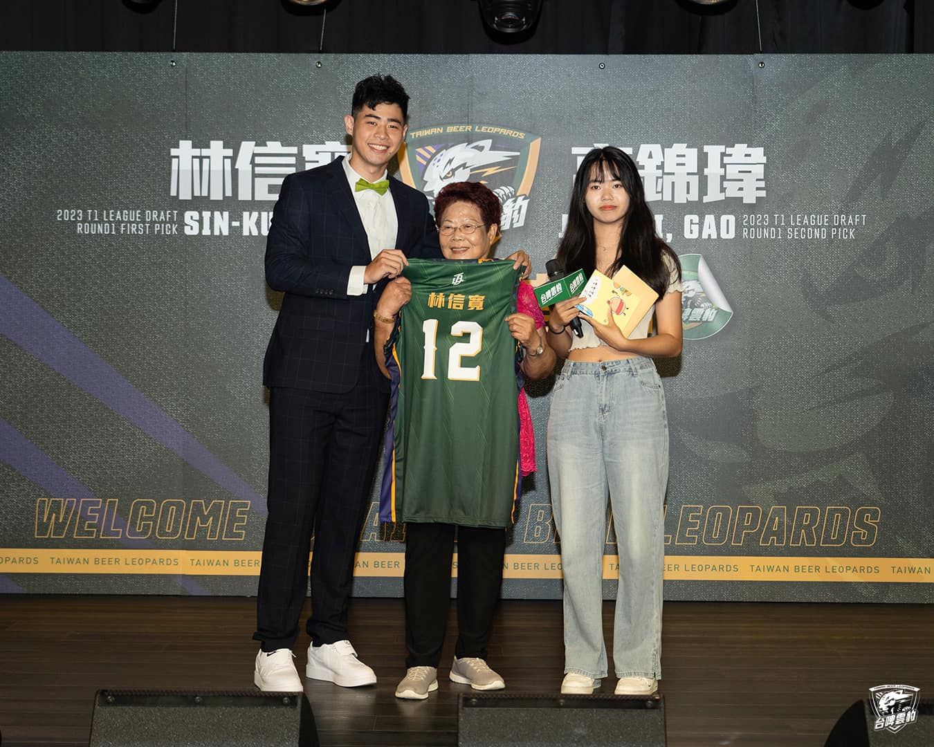 回歸無望?魔獸專屬12號被挑走 台啤雲豹新秀林信寬喜秀球衣