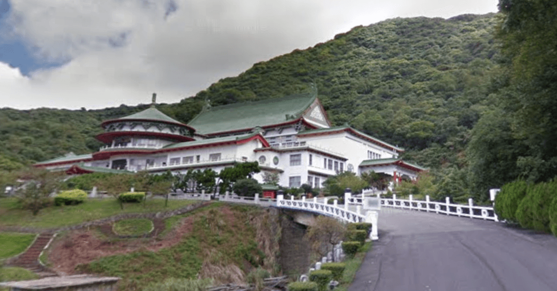 百元鈔票背面的建築物就是陽明山中山樓。（翻攝自Google地圖）