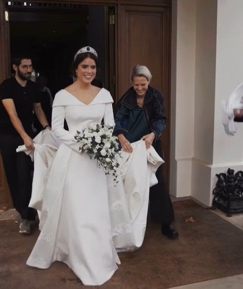 尤金妮公主分享2018年婚禮當天的影像。（翻攝自princesseugenie IG）