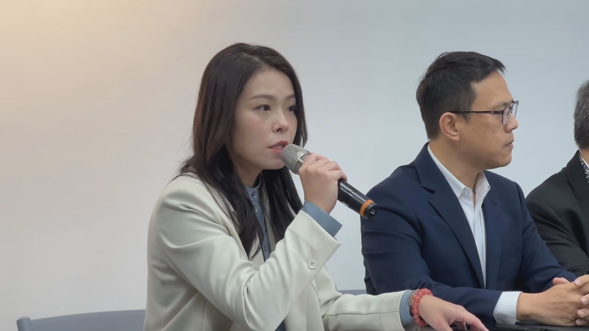 高虹安涉詐助理費　法院認有逃亡之虞「境管延8個月」