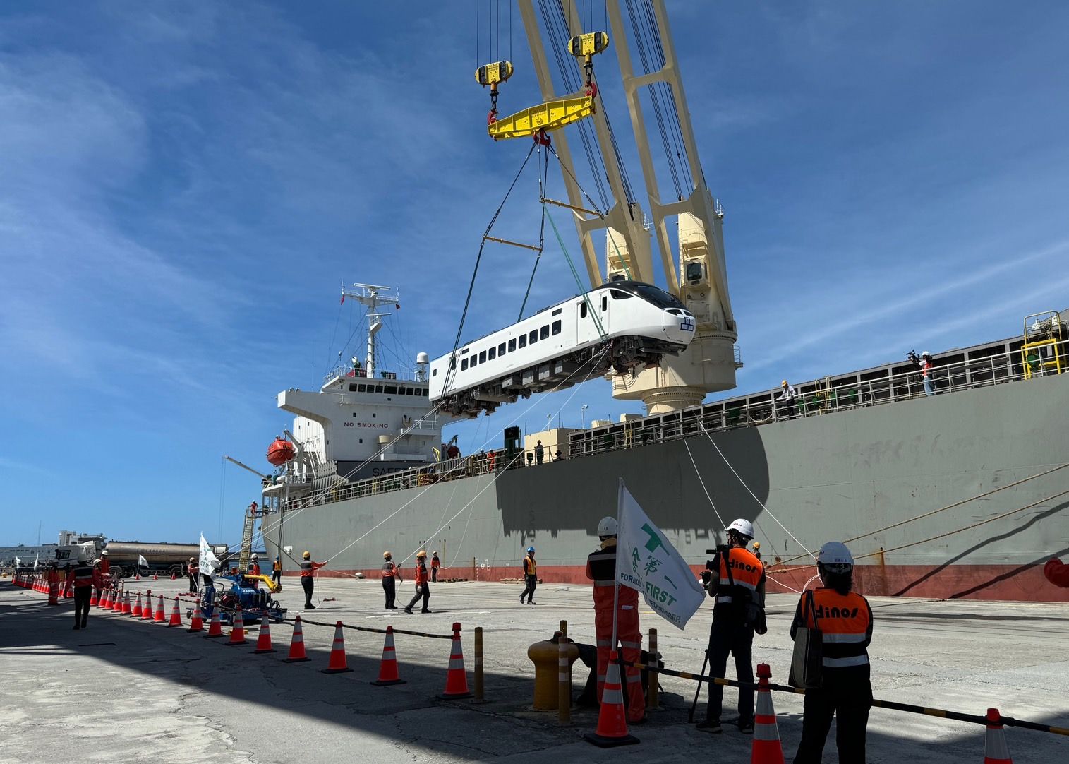 火車從天而降：48小時直擊裝卸全紀錄