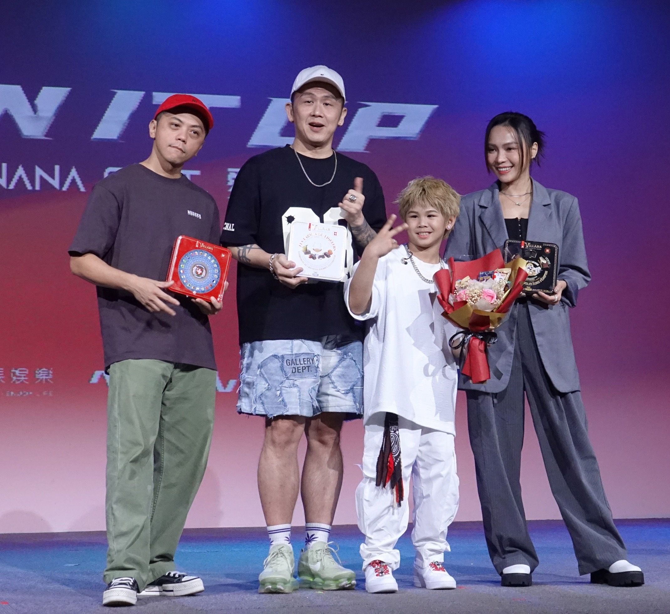 NANA挑戰當唱跳歌手。（陳德興攝）