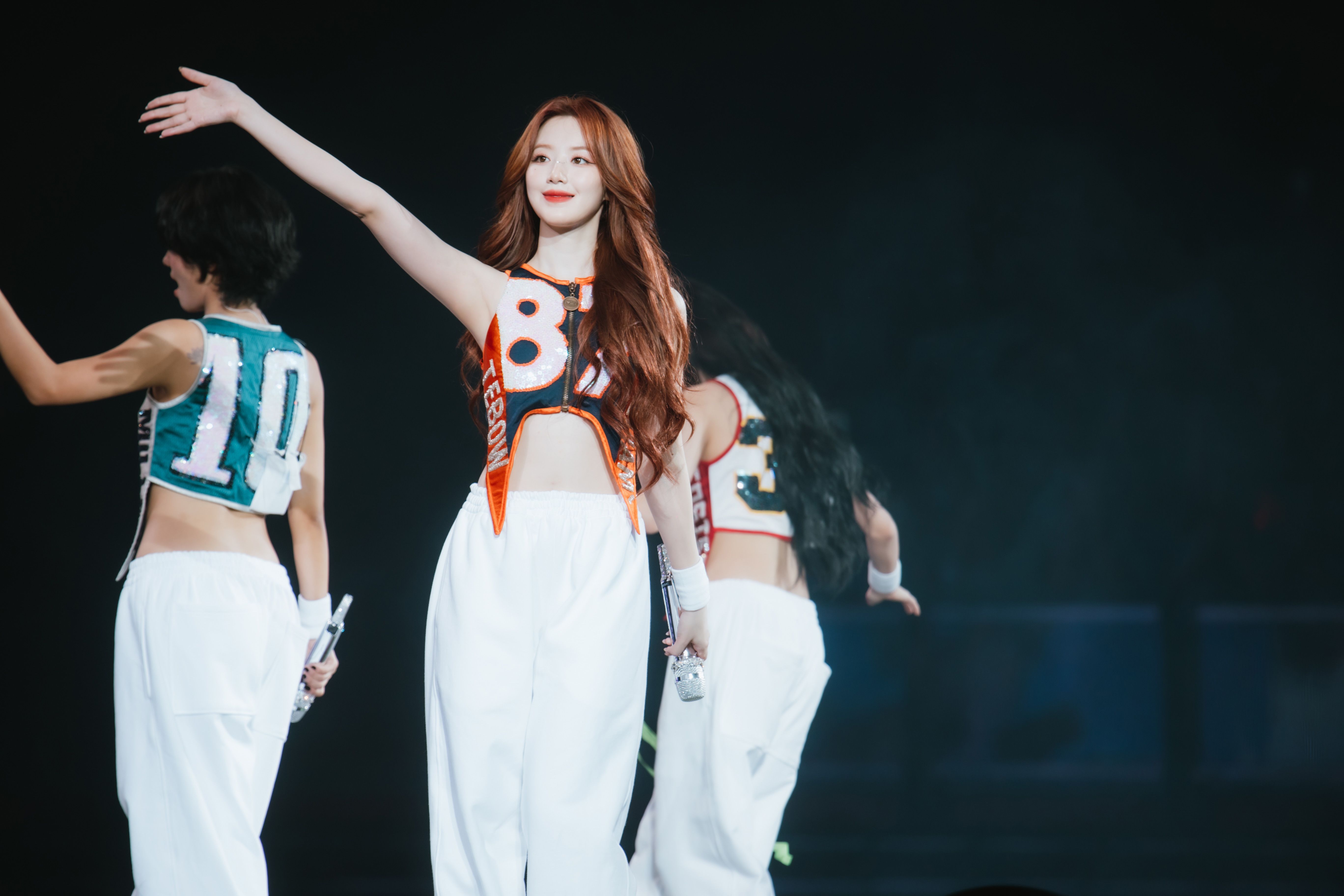  (G)I-DLE霸氣演唱〈Super Lady〉開場，立刻燃炸。（KKLIVE提供）