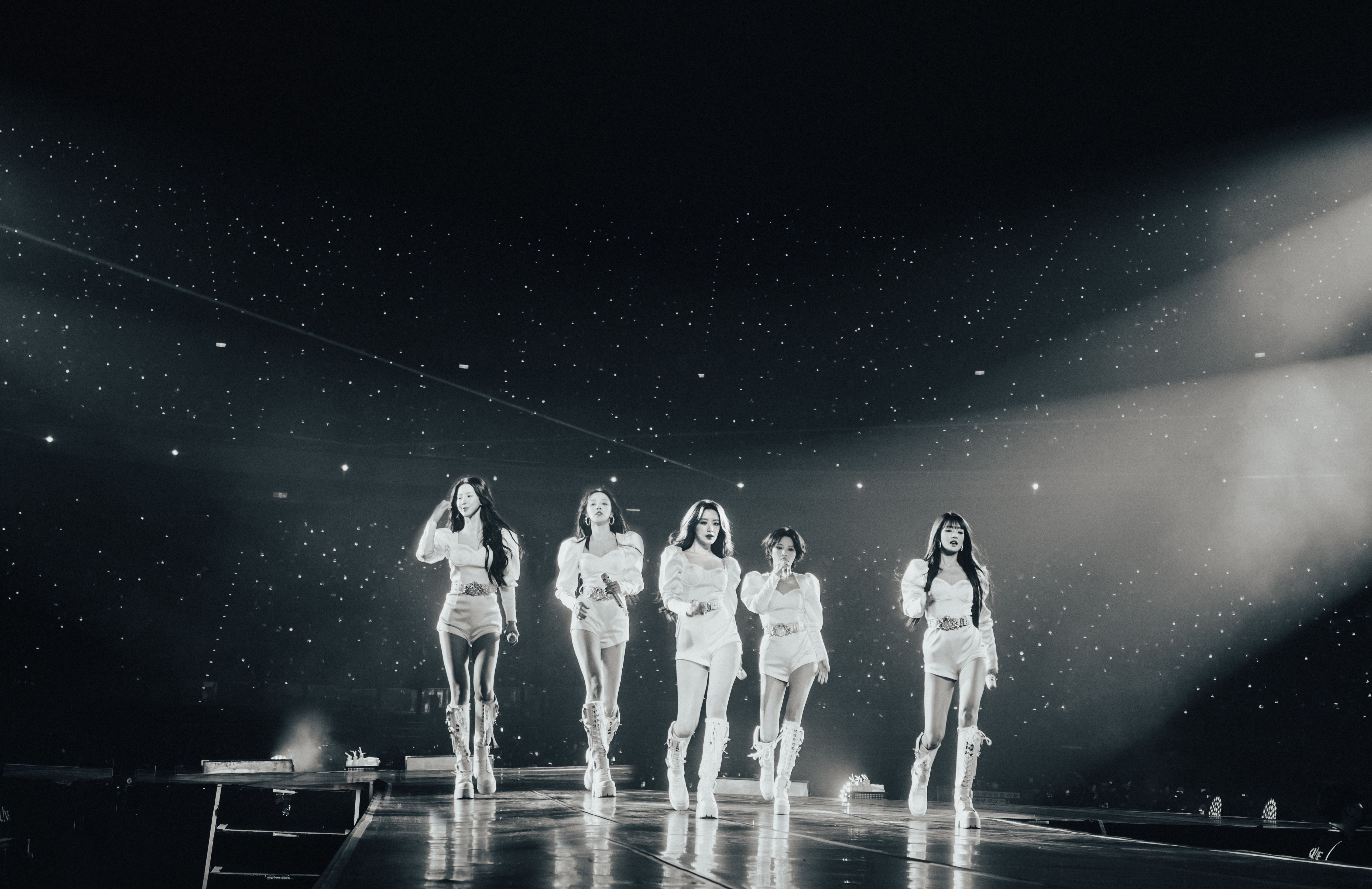  (G)I-DLE霸氣演唱〈Super Lady〉開場，立刻燃炸。（KKLIVE提供）