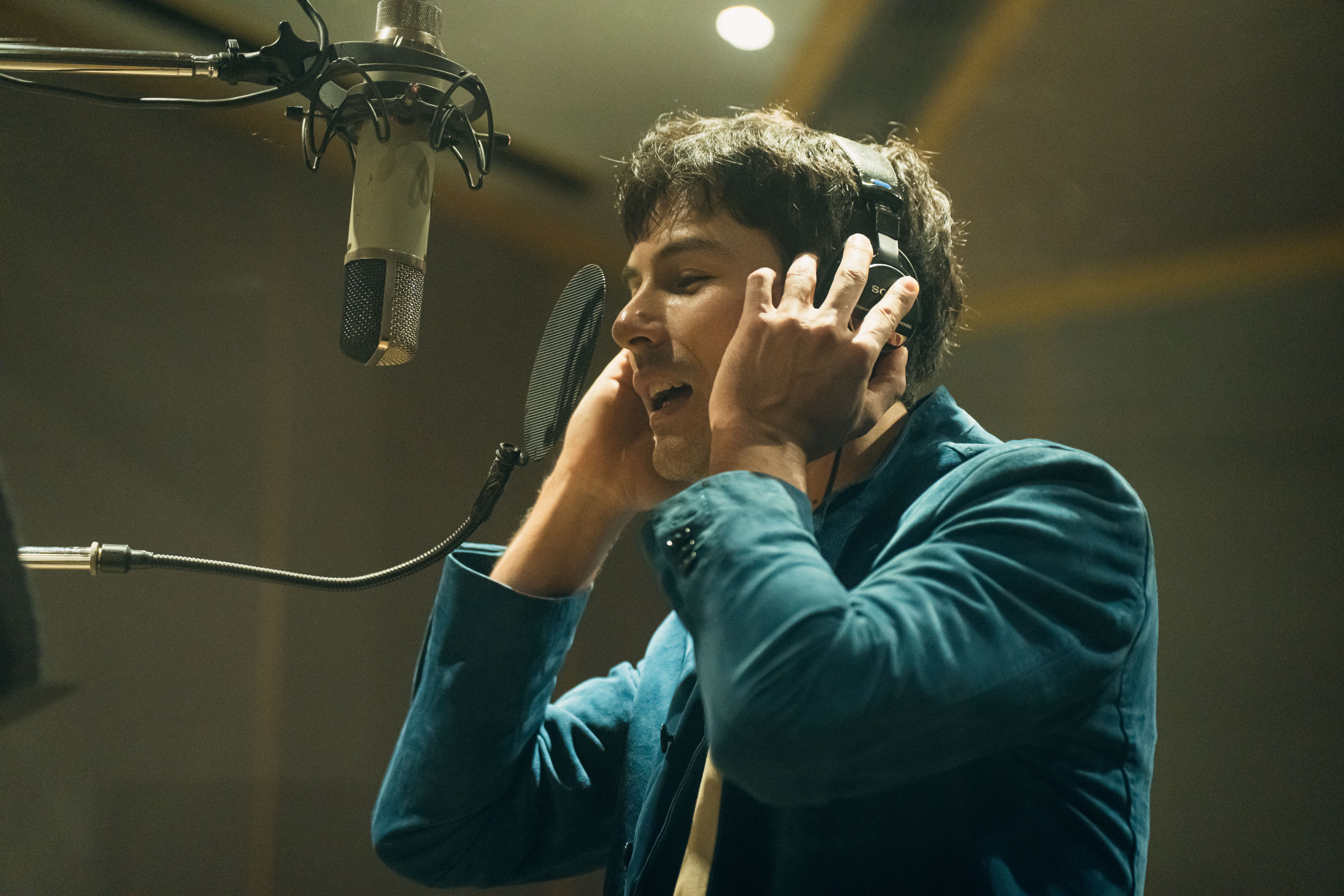 兒子做惡夢成創作靈感　鳳小岳揪8歲帥兒進錄音室配唱