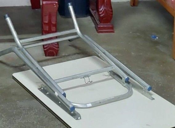 6歲馬國女童遭折疊桌夾死　媽媽淚訴：她喜歡刺激勸上百次沒用