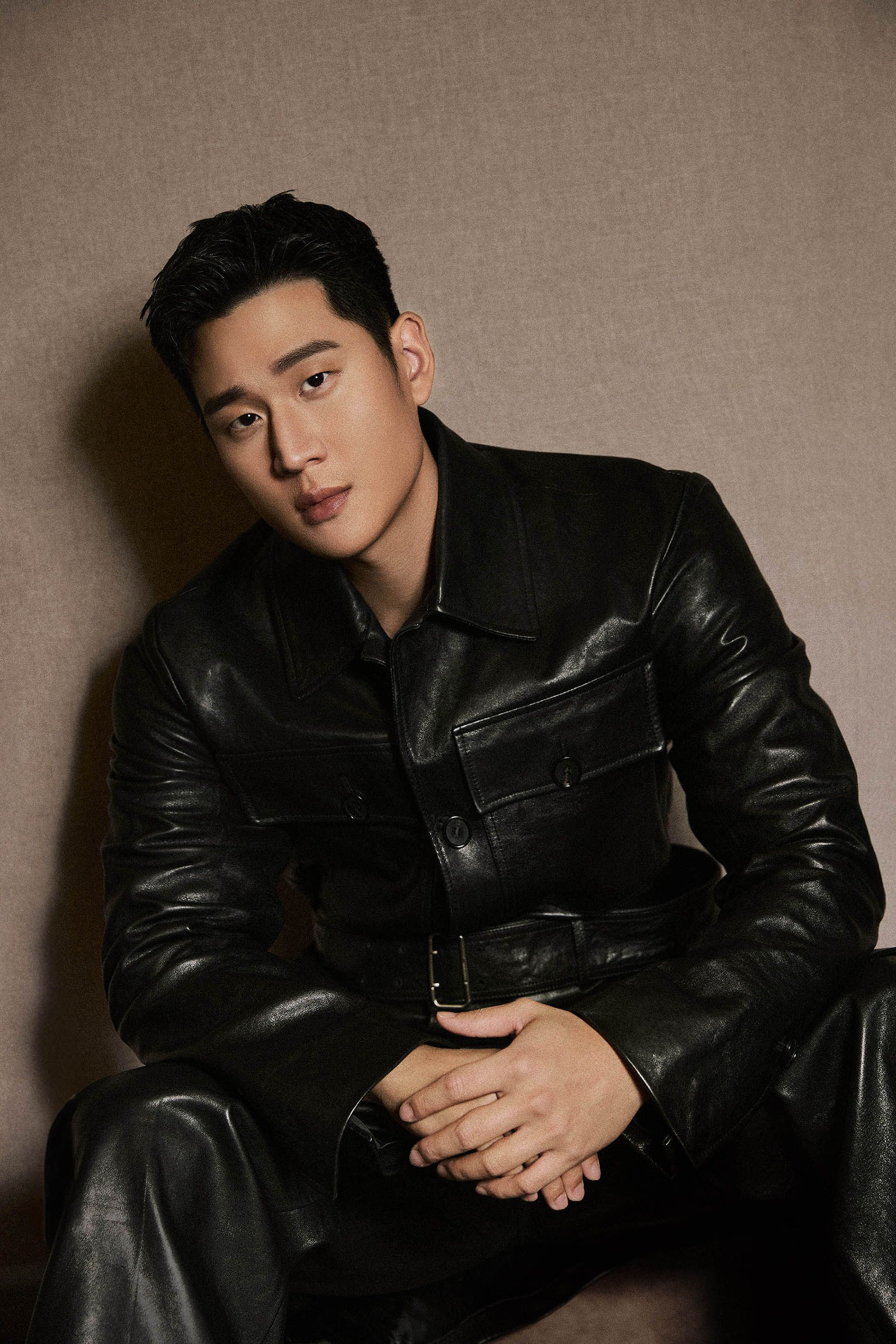 周興哲用心拍攝新專輯MV，且故事有巧妙串聯。（星空飛騰提供）