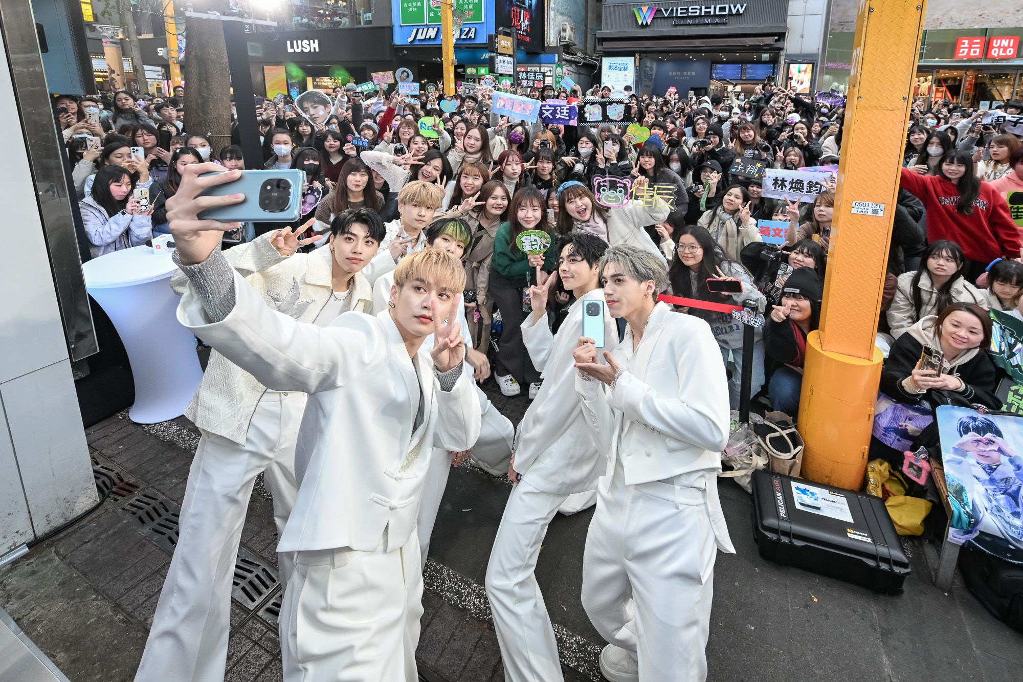 Ozone人氣正夯，今吸引許多歌迷到場支持。（小米台灣提供）