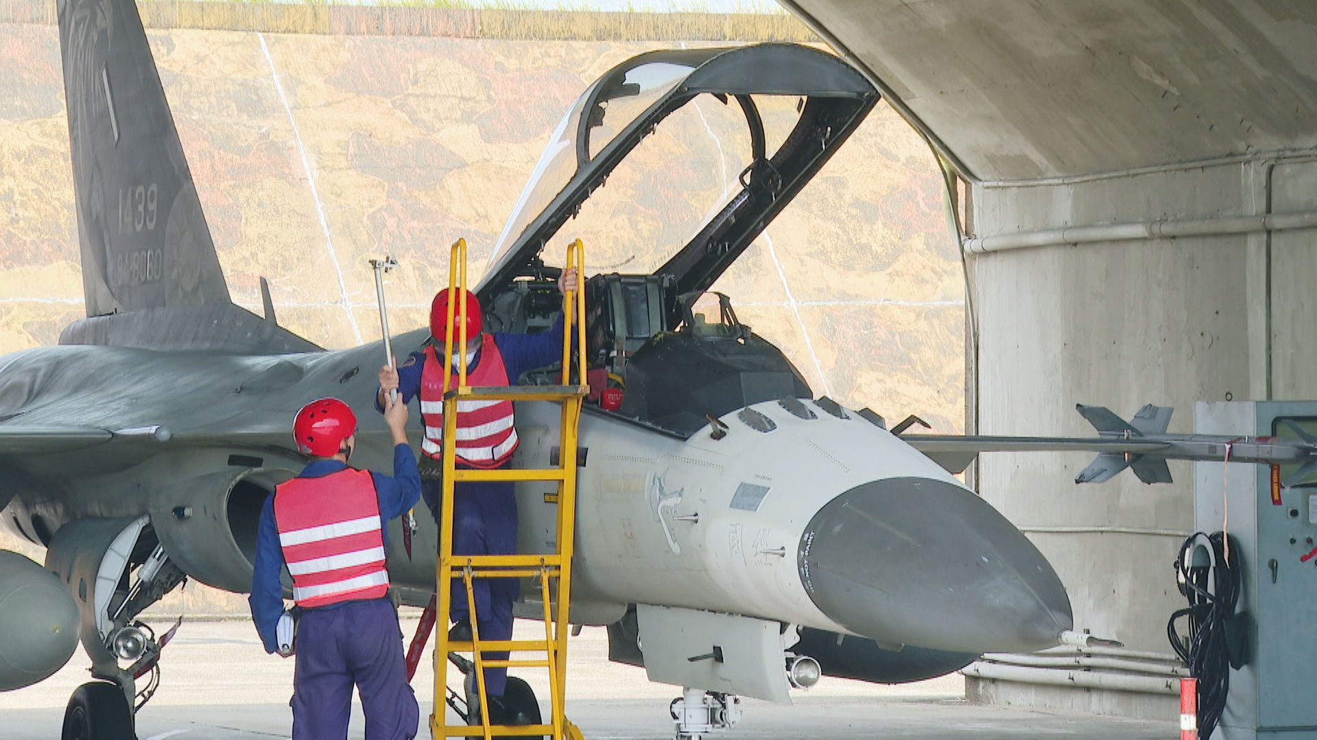 借IDF單座機爆胎 漢翔致歉:已懲處相關人員