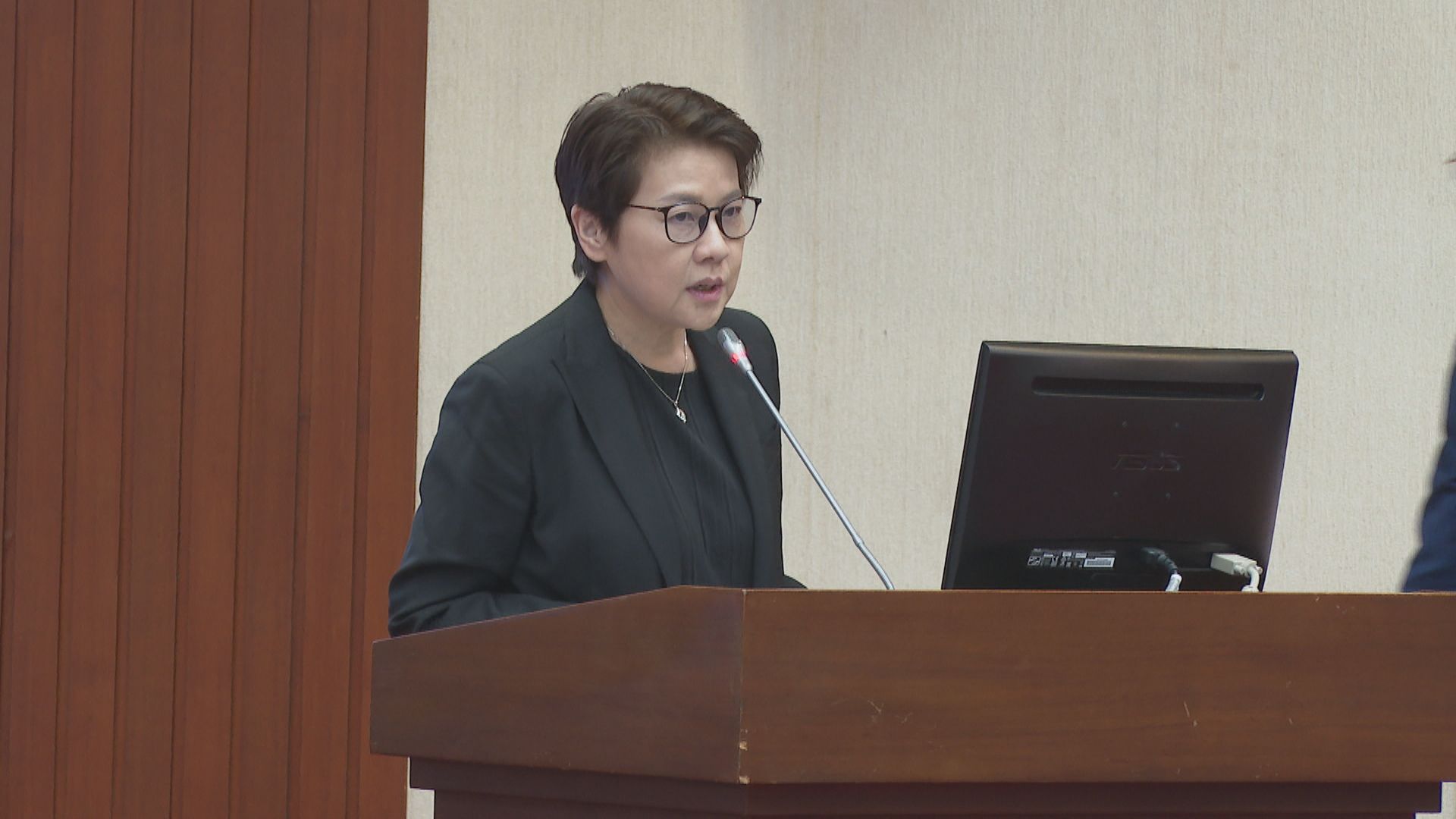 表態力挺不分區立委「2年條款」　黃珊珊曝交棒意願：他是國會即戰力