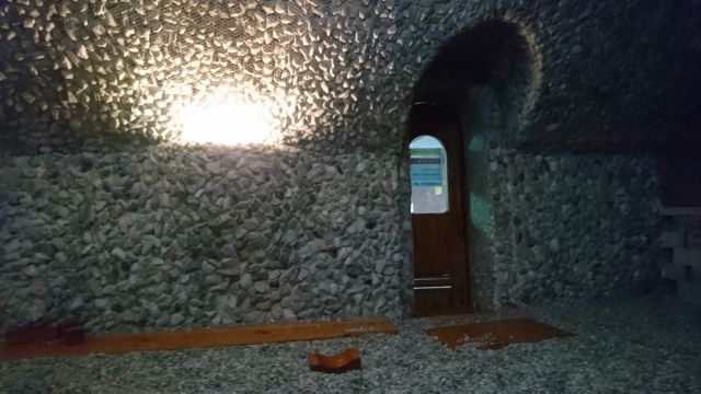 港女在南韓汗蒸幕涉拍他人裸體　滯留8月「慘付126萬」才回家