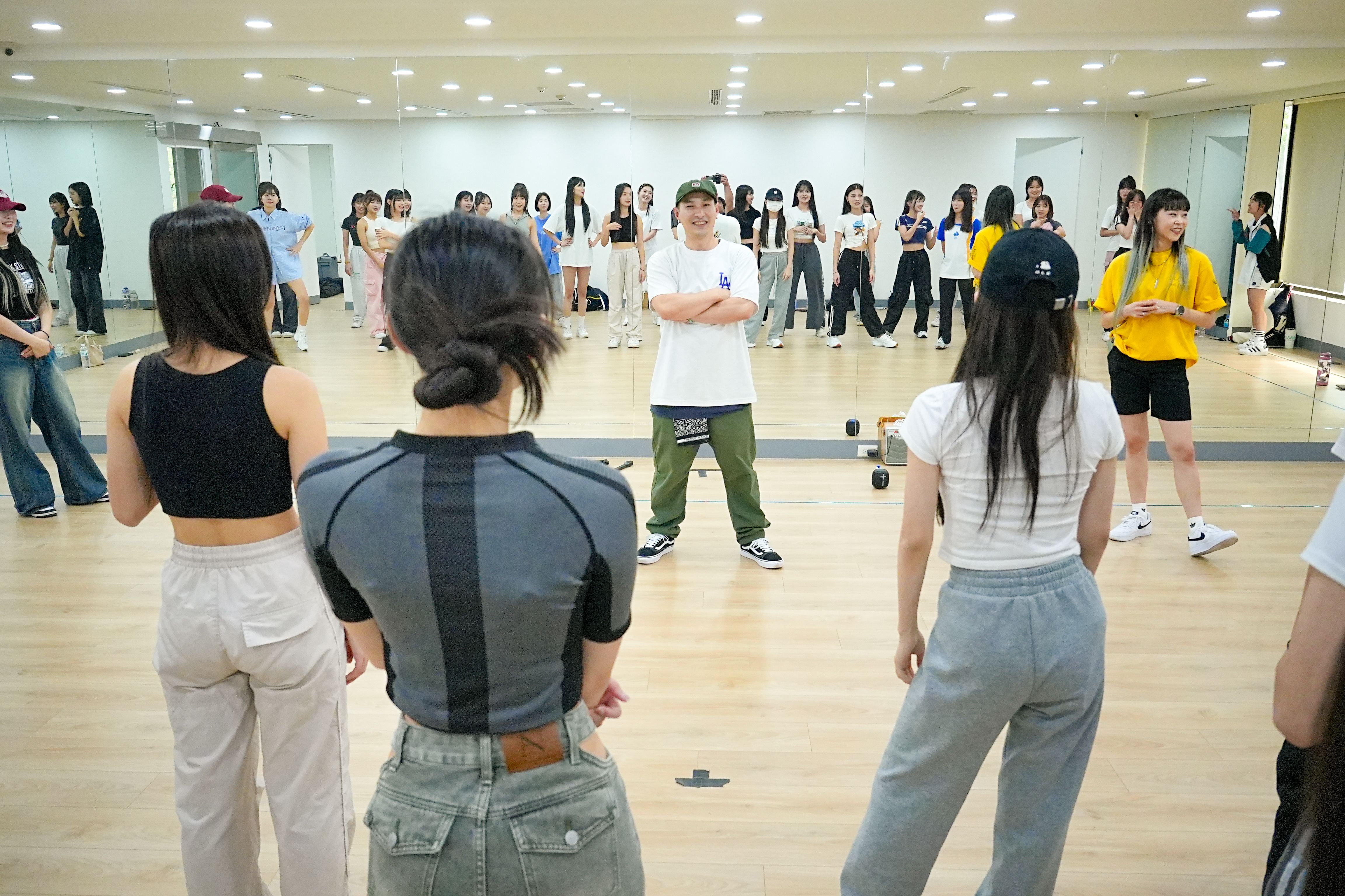 韓團名師為台鋼新曲編舞　Wing Stars一週學3首歌備戰開幕賽