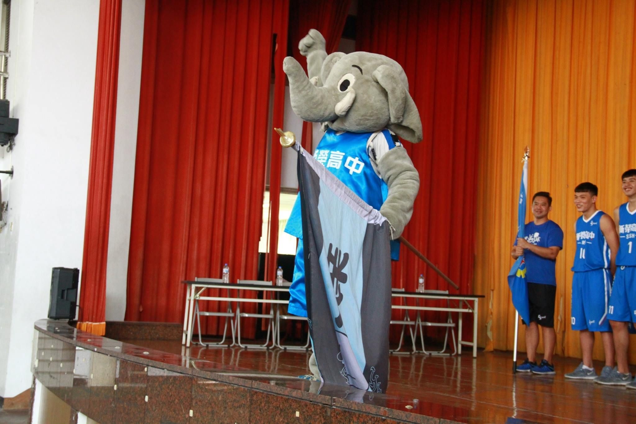 昔HBL「南霸天」停招盼翻盤　2私校將退場、1校起死回生