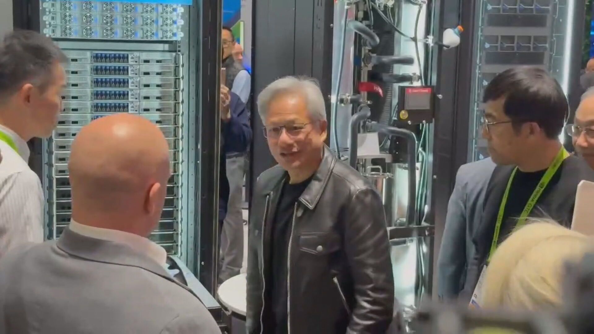 訪中前駁軍用晶片疑慮 黃仁勳:中國無法靠美技術發展軍力