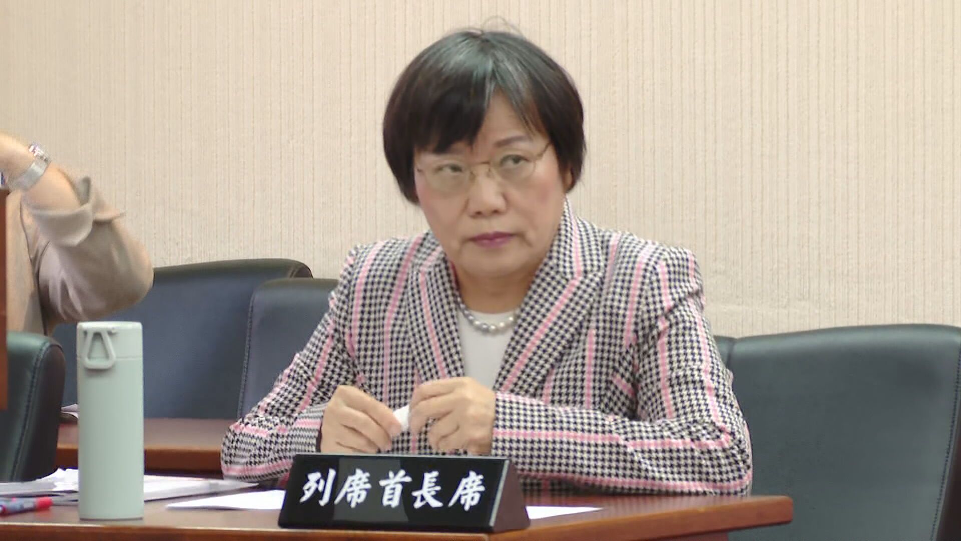 美網紅樂樂法利持就業金卡無法來台　劉世芳：可提訴願或申訴