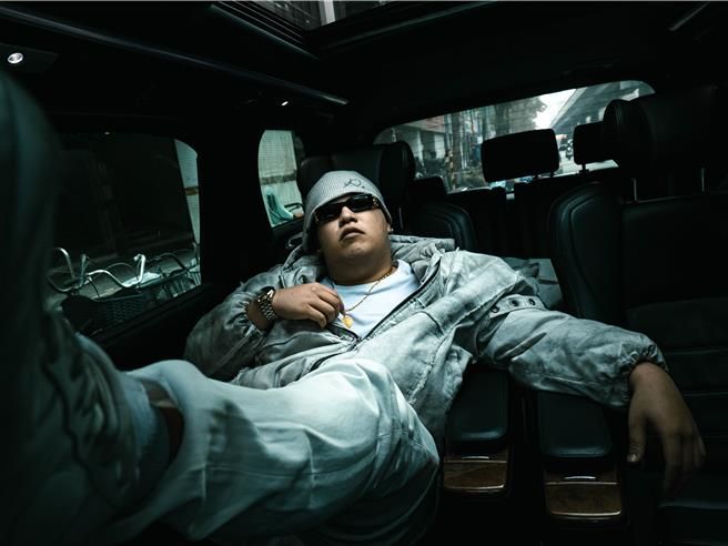 「台饒超新星」Gambler涉販賣喪屍煙彈遭收押　經紀公司火速解約