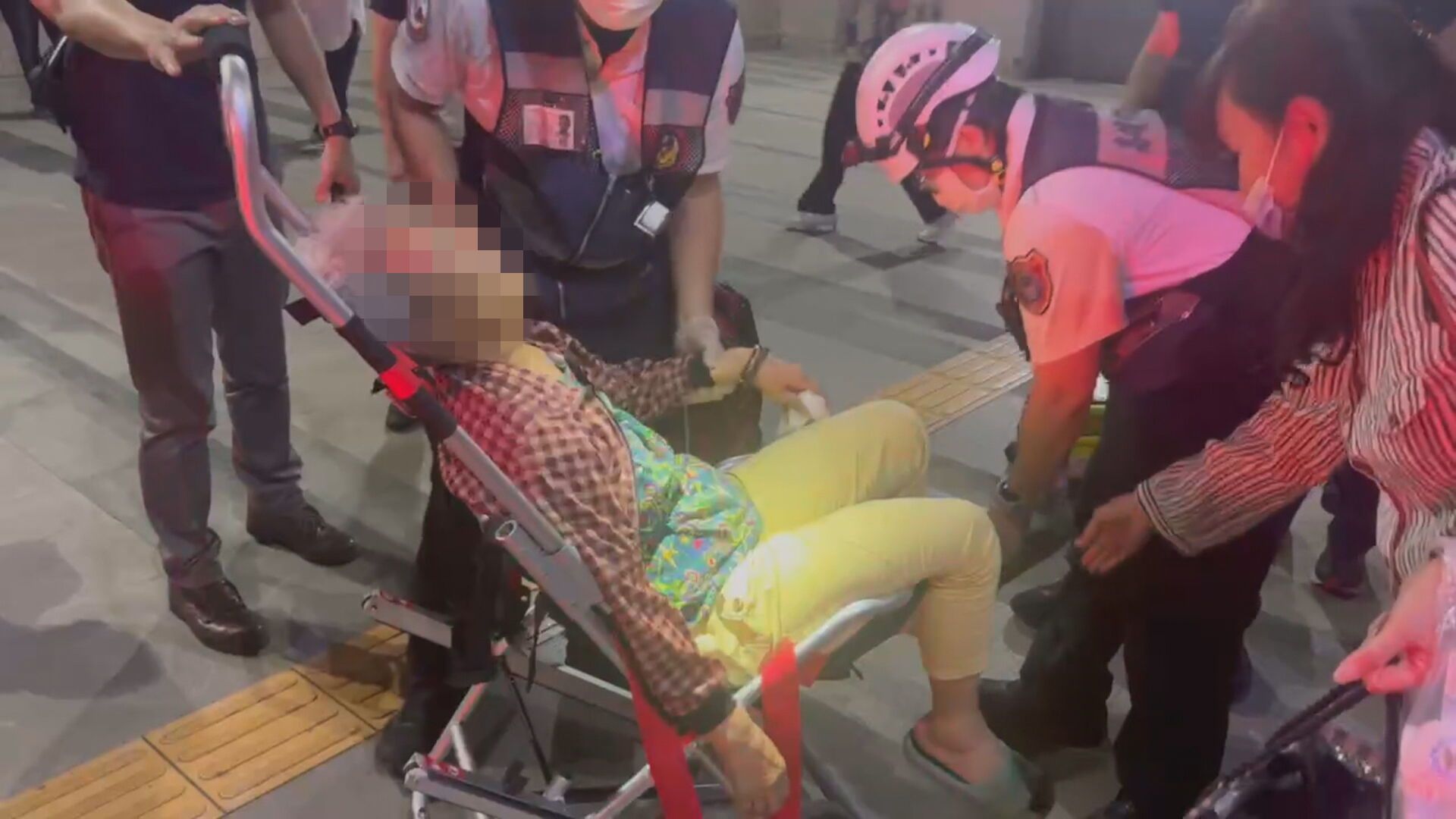 罷免黃捷85歲領銜人涉偽造文書　獲無保請回雄檢外昏倒送醫