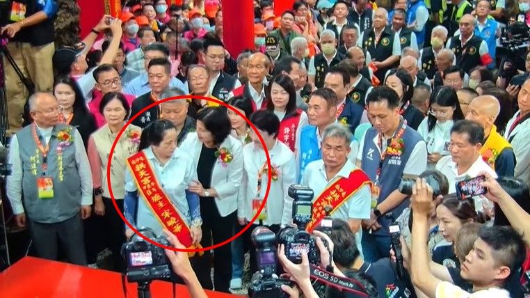 白沙屯媽祖進香「移開爐主」挨轟　張麗善致歉：不識身分