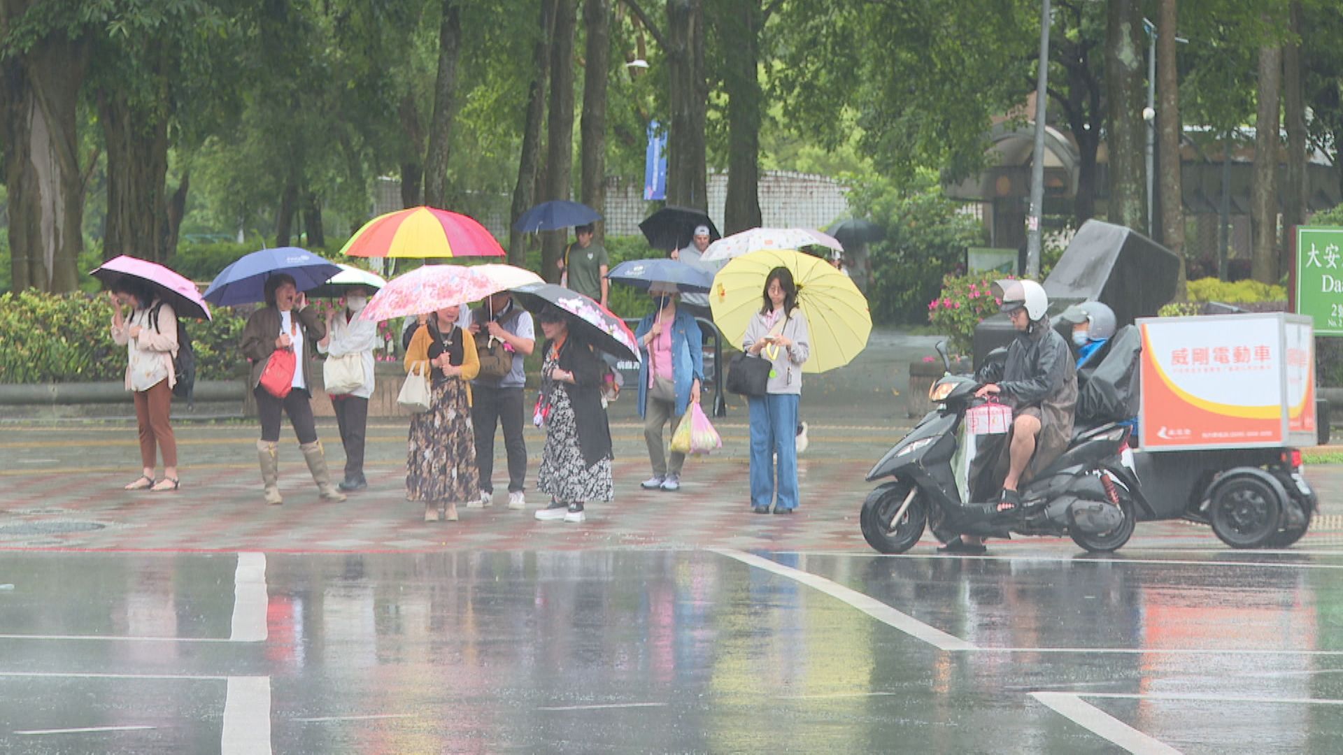 全台停班課一覽／中颱丹娜絲進逼！　台中市6日晚間停班停課