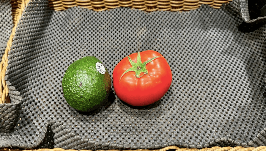 7旬翁賣場偷番茄、酪梨遭逮　一查竟當過警分局長因涉貪降調