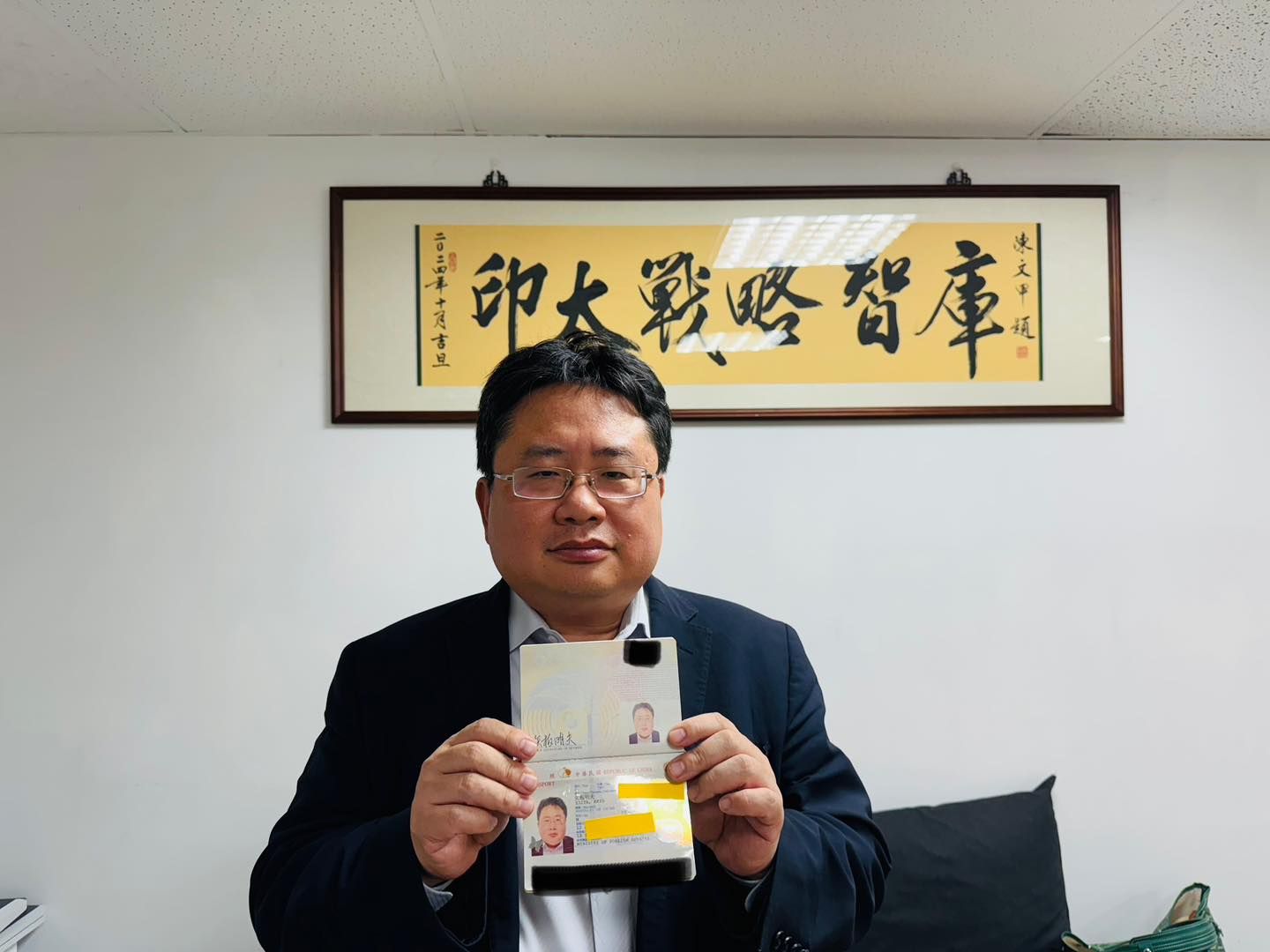 去年就成為台灣人！　矢板明夫批藍「烏龍爆料」違法助講