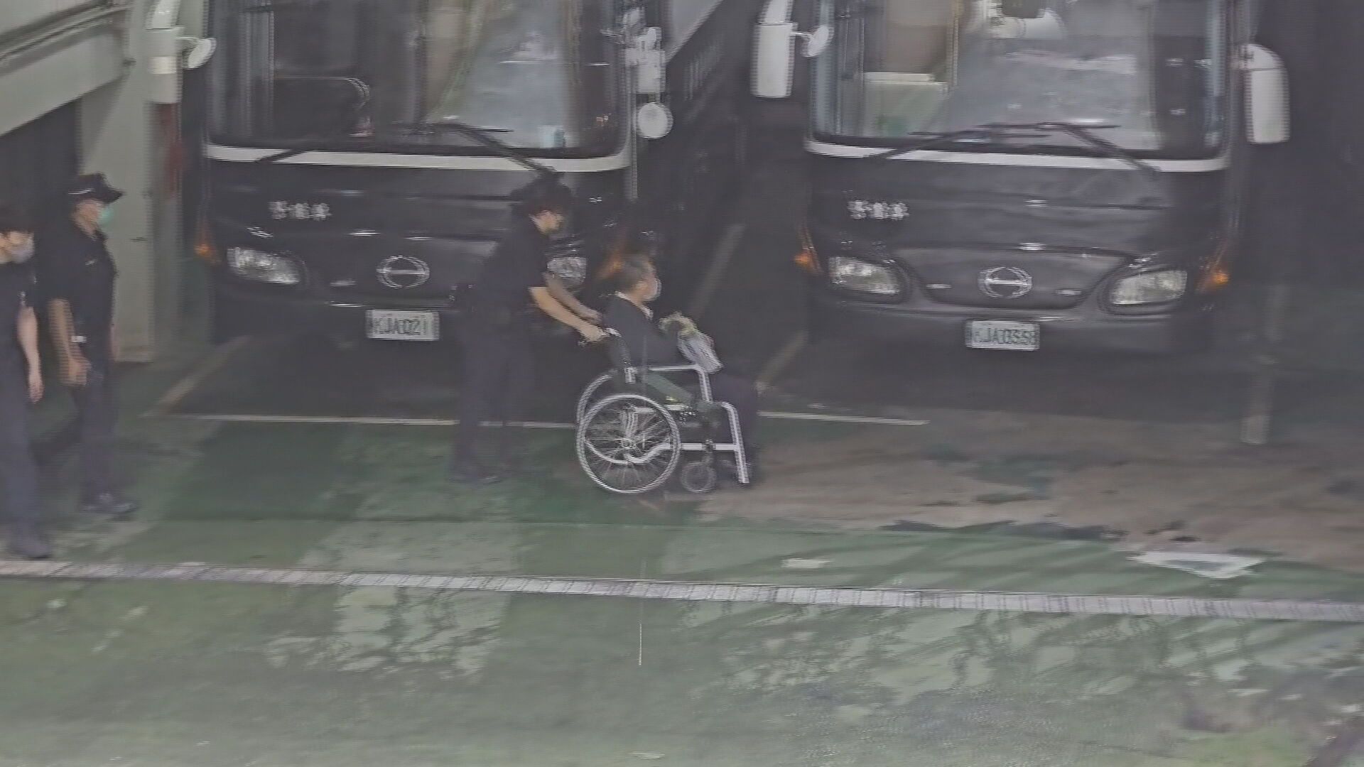 北院續審京華城案　沈慶京出庭「廔管全是血」返北所送醫