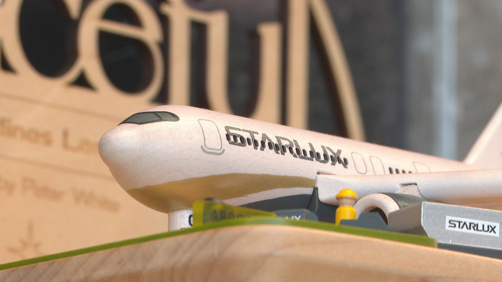 星宇2機師「降落未照程序」離職 張國煒震怒:飛安不能犯錯