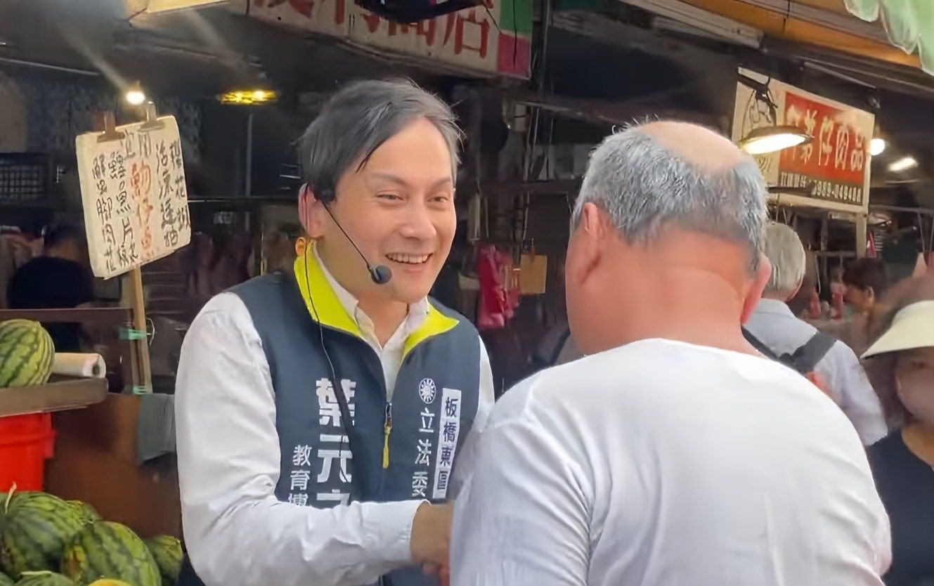 被指里民送車延誤半小時像「薪水小偷」　葉元之駁：我沒遲到