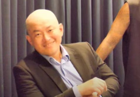 為罷免顏寬恒落髮!陳柏惟剃光頭長這樣 直播萬人共賞「消光黑」