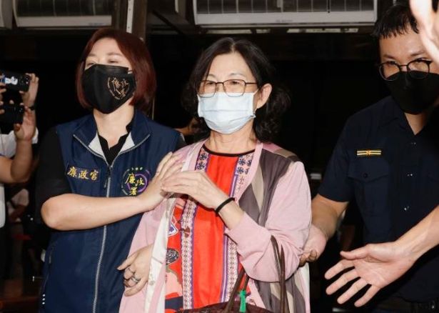 妻帶提袋沒進兒子家門墜樓　彭振聲痛哭：國家怎麼變這樣？