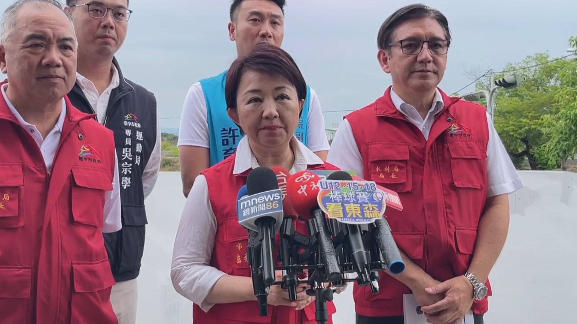 中颱丹娜絲進逼5／盧秀燕宣布中彰投雲苗5縣市　週一停班停課