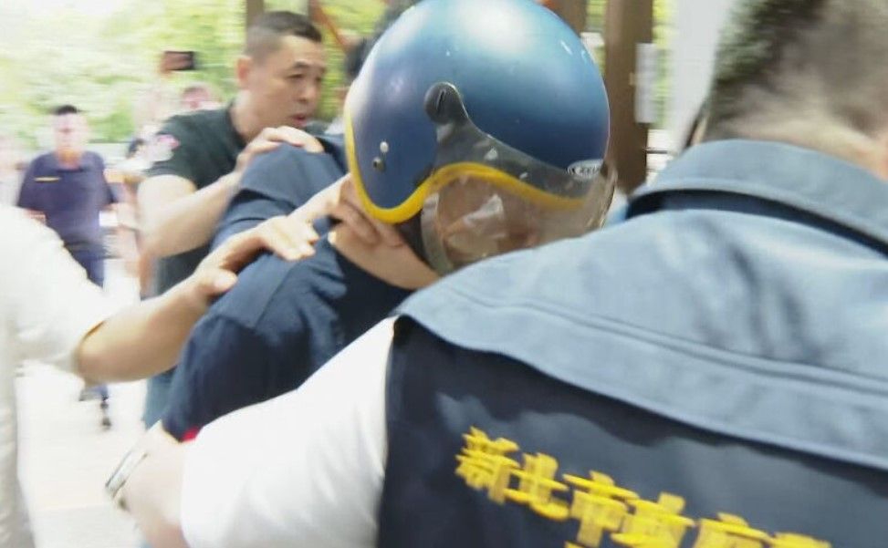 家暴男因「不給看小孩」先撞再殺妻、小姨子　逃亡200公里才喊要投案