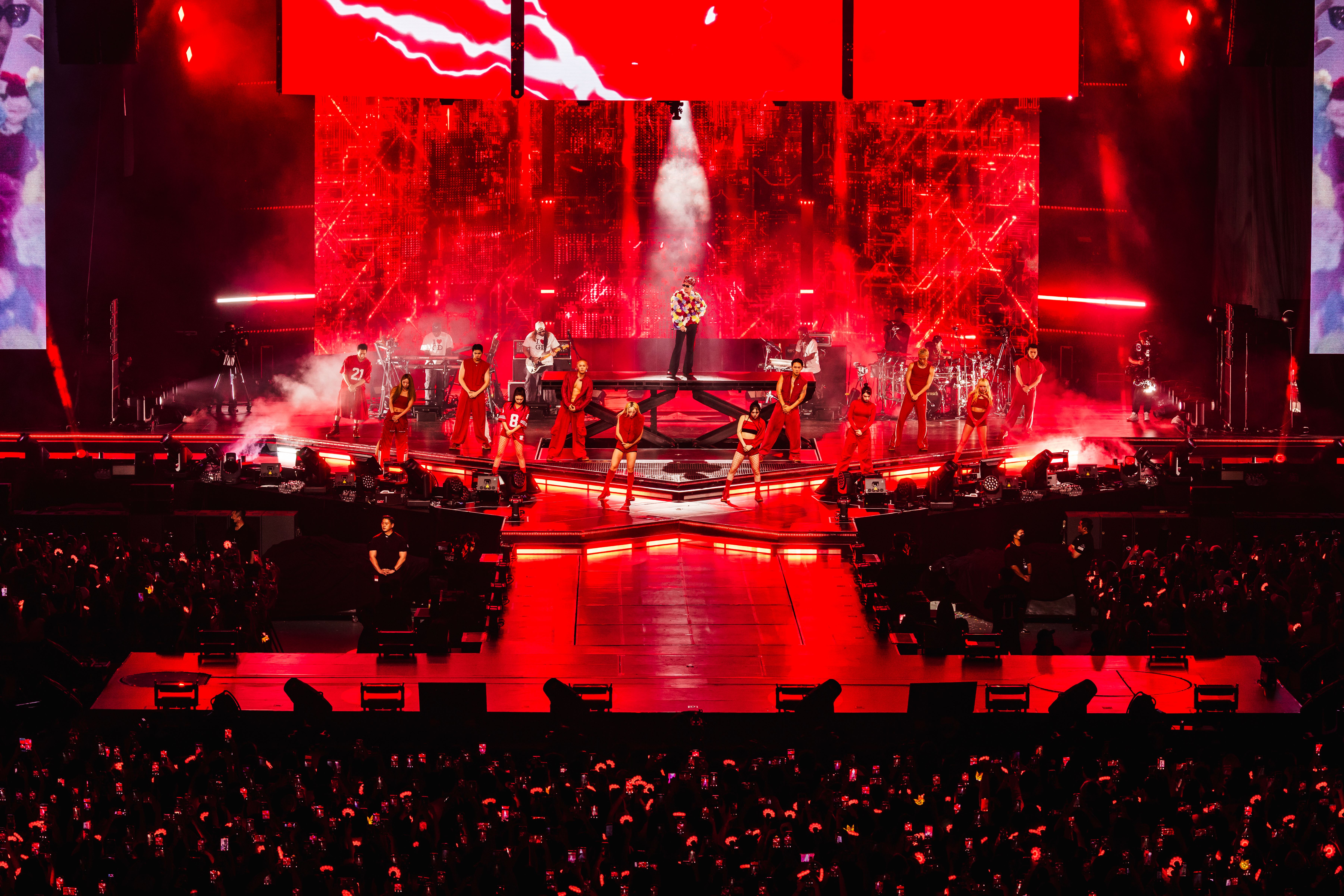 GD睽違8年攻蛋中文喊「我也愛你」　預告明年BIGBANG將合體