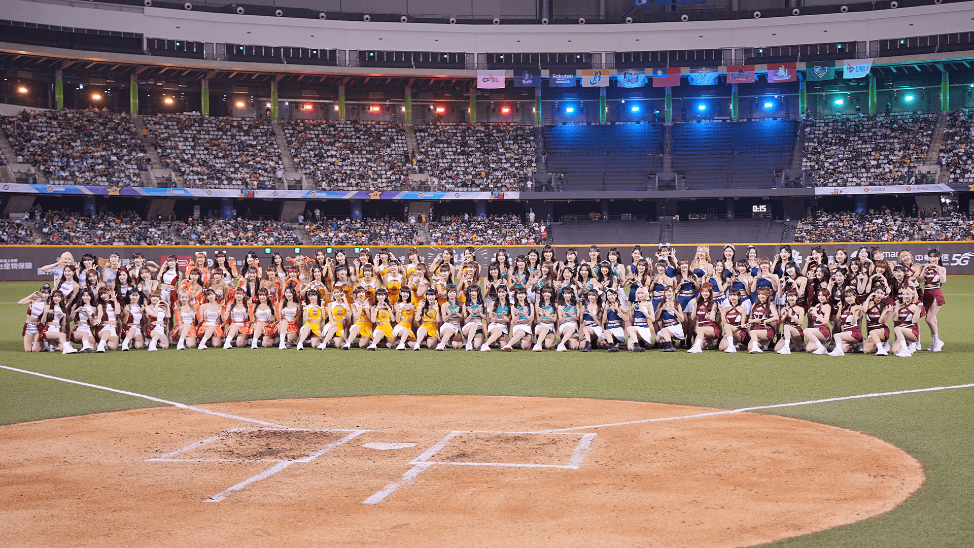 因明星賽參加名額有限，Wing Stars已先於5月舉行隊內進行評比，評比內容包含各隊應援舞蹈的抽考、疾風街道，以及口條應對等。（桂田文創提供）