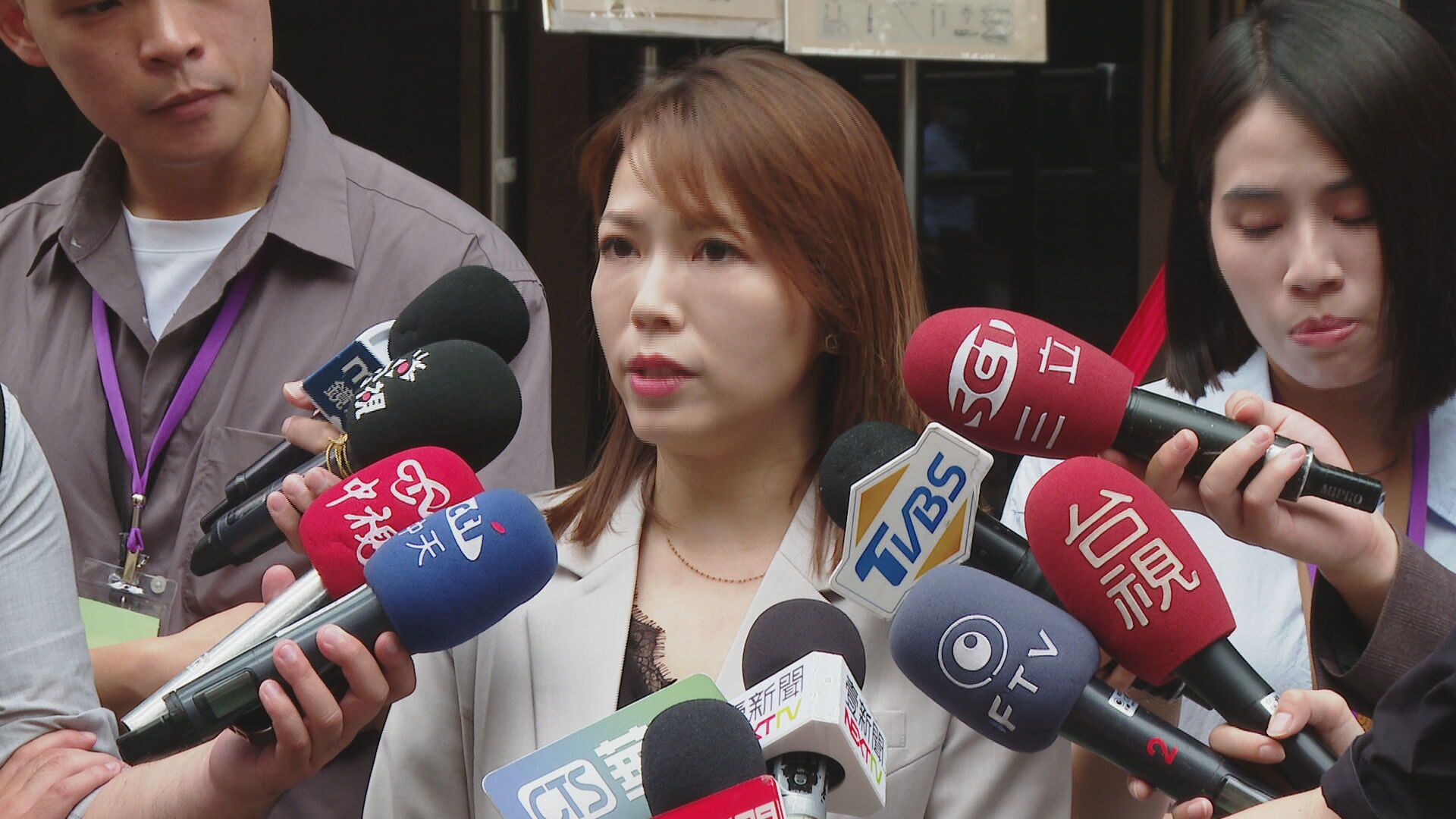 鍾小平喊「因藍白合道歉」惹民眾黨不滿　陳智菡再嗆：道歉呢？