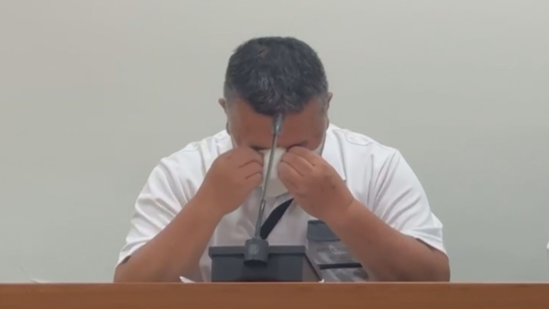 台電李元瀚器捐遺愛人間　同事列隊喊「任務結束」落淚送別