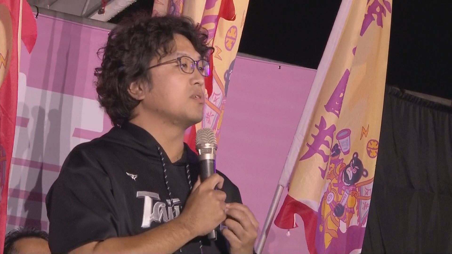 沈伯洋哽咽！憶與母最後一餐：726、823讓台灣人聲音響徹雲霄