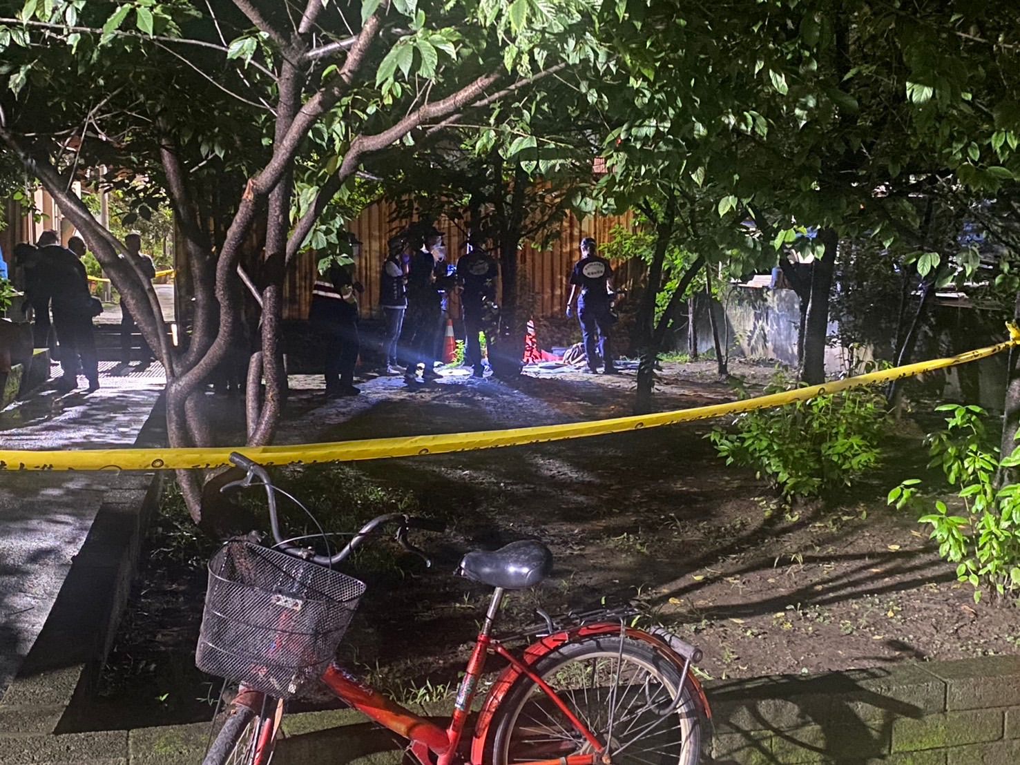 新莊驚傳箱屍命案! 行李箱藏男屍棄水溝