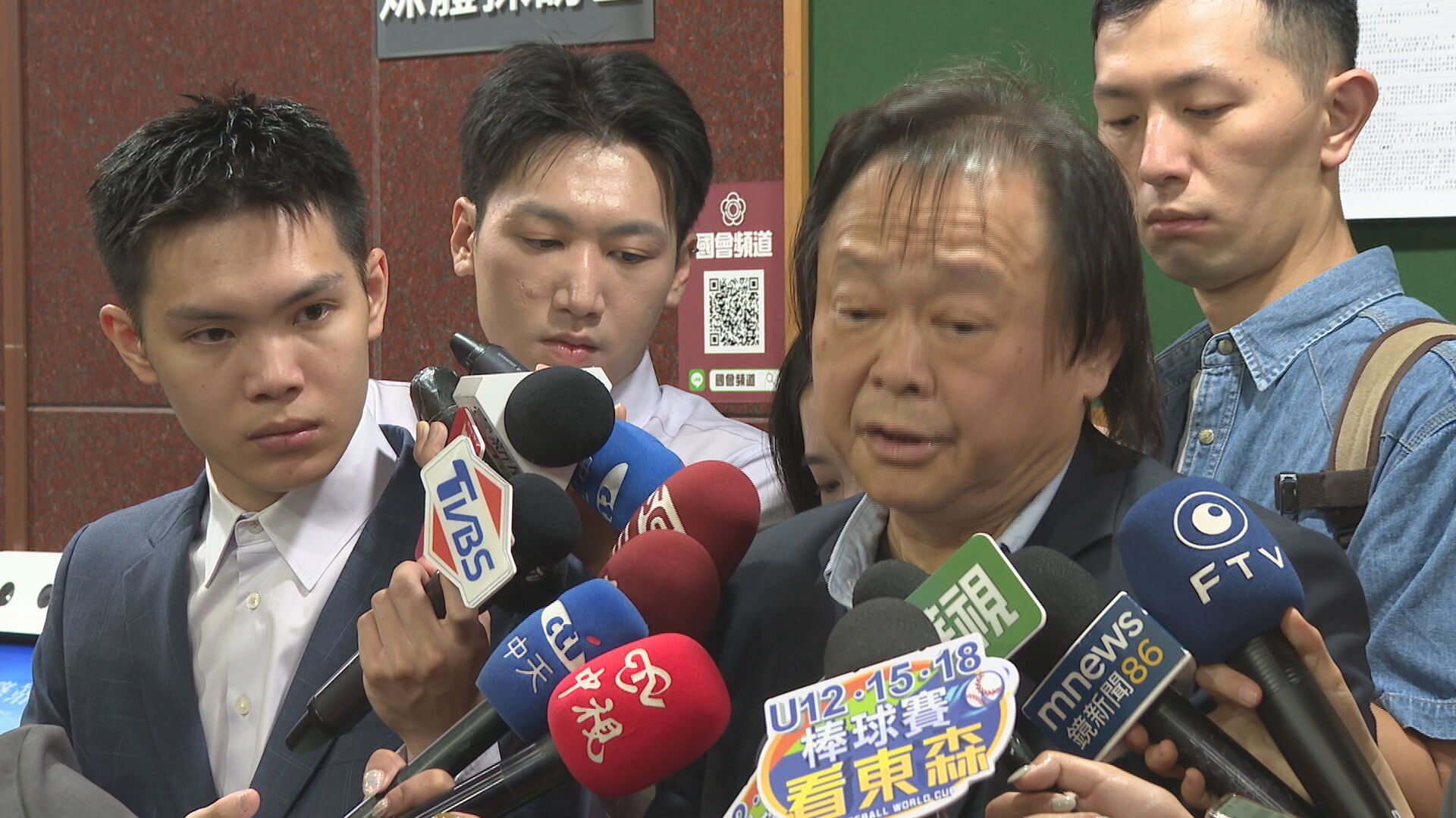 不畏砲轟！王世堅強調與黨理念一致　蘇俊賓繪「孤單恰吉」聲援