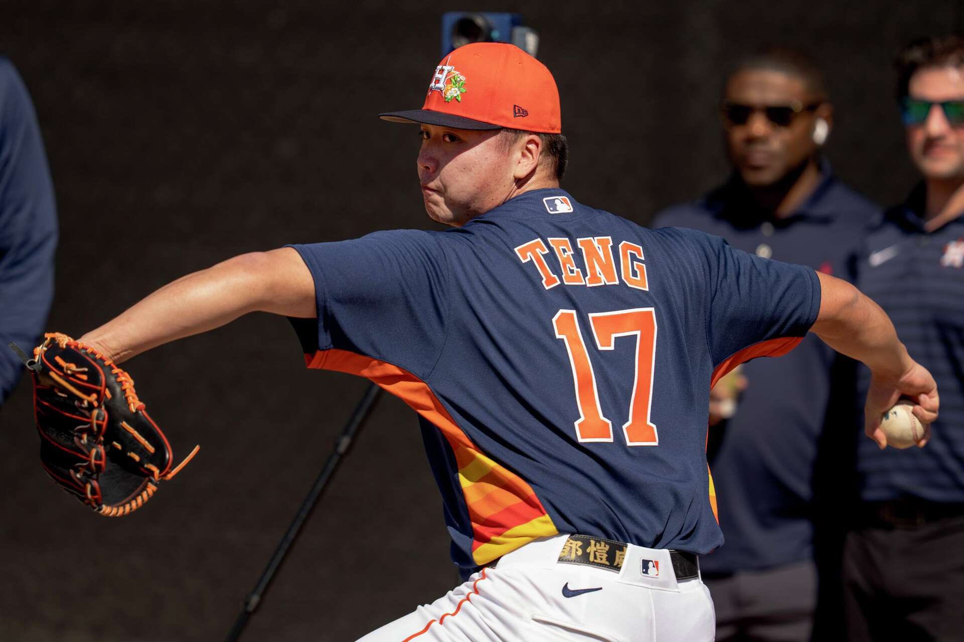 鄧愷威生涯首次中繼成功到手。(翻攝X)