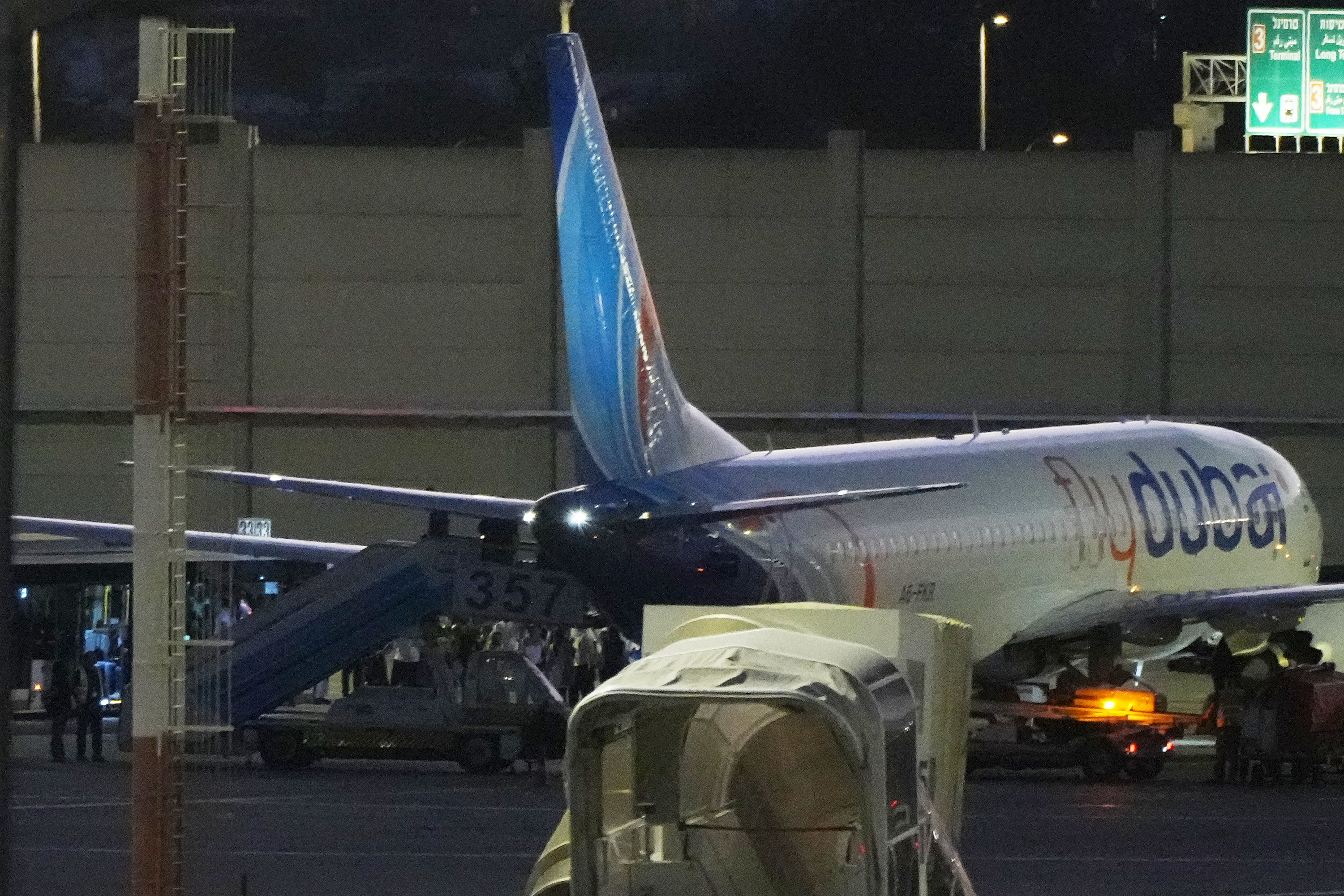 杜拜航空班機因機上事件緊急轉降沙烏地阿拉伯。(AP)
