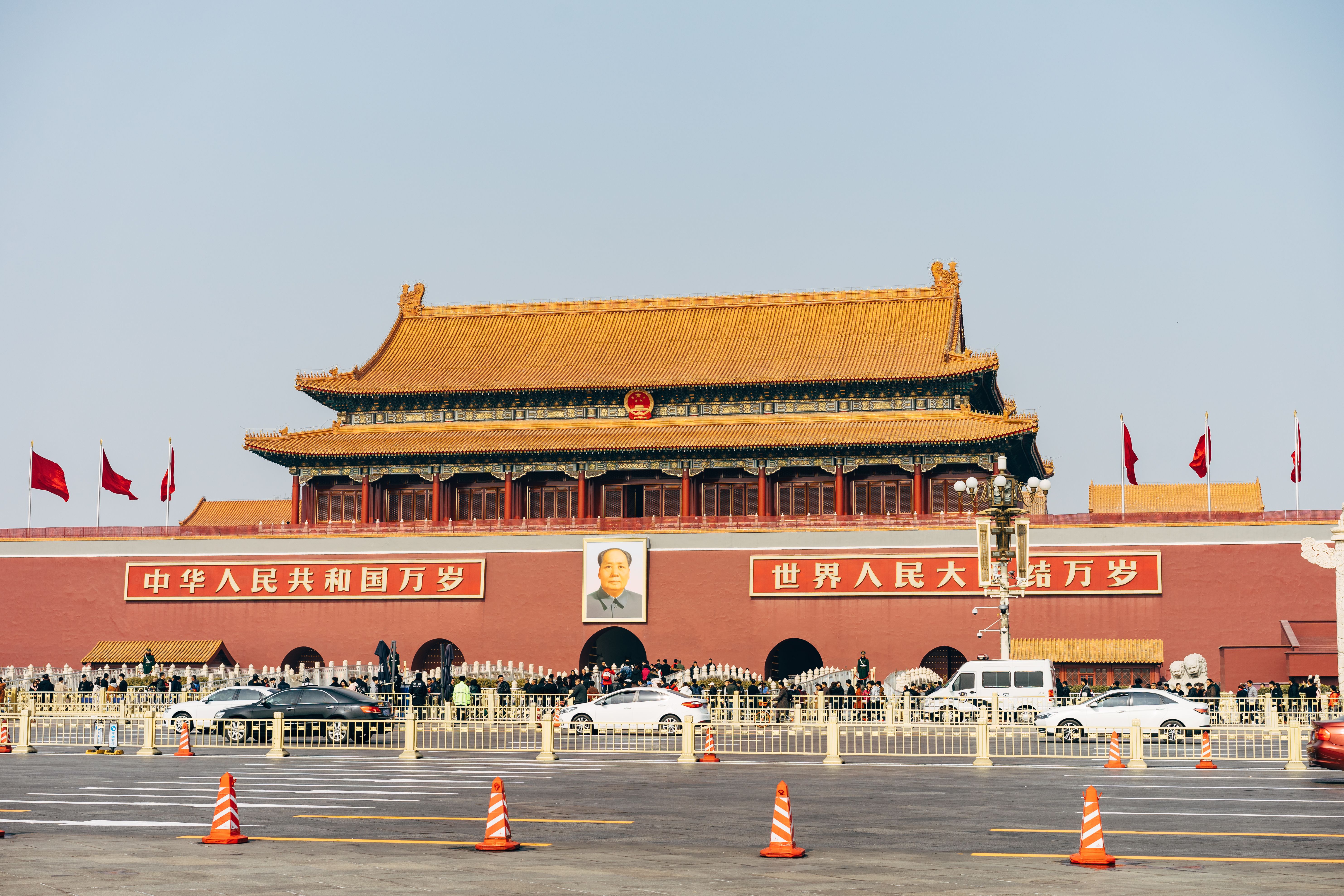 中國新修訂的《中華人民共和國國防動員法》預定10月1日正式施行,台商恐面臨政治與經濟雙重風險。(pexels提供)