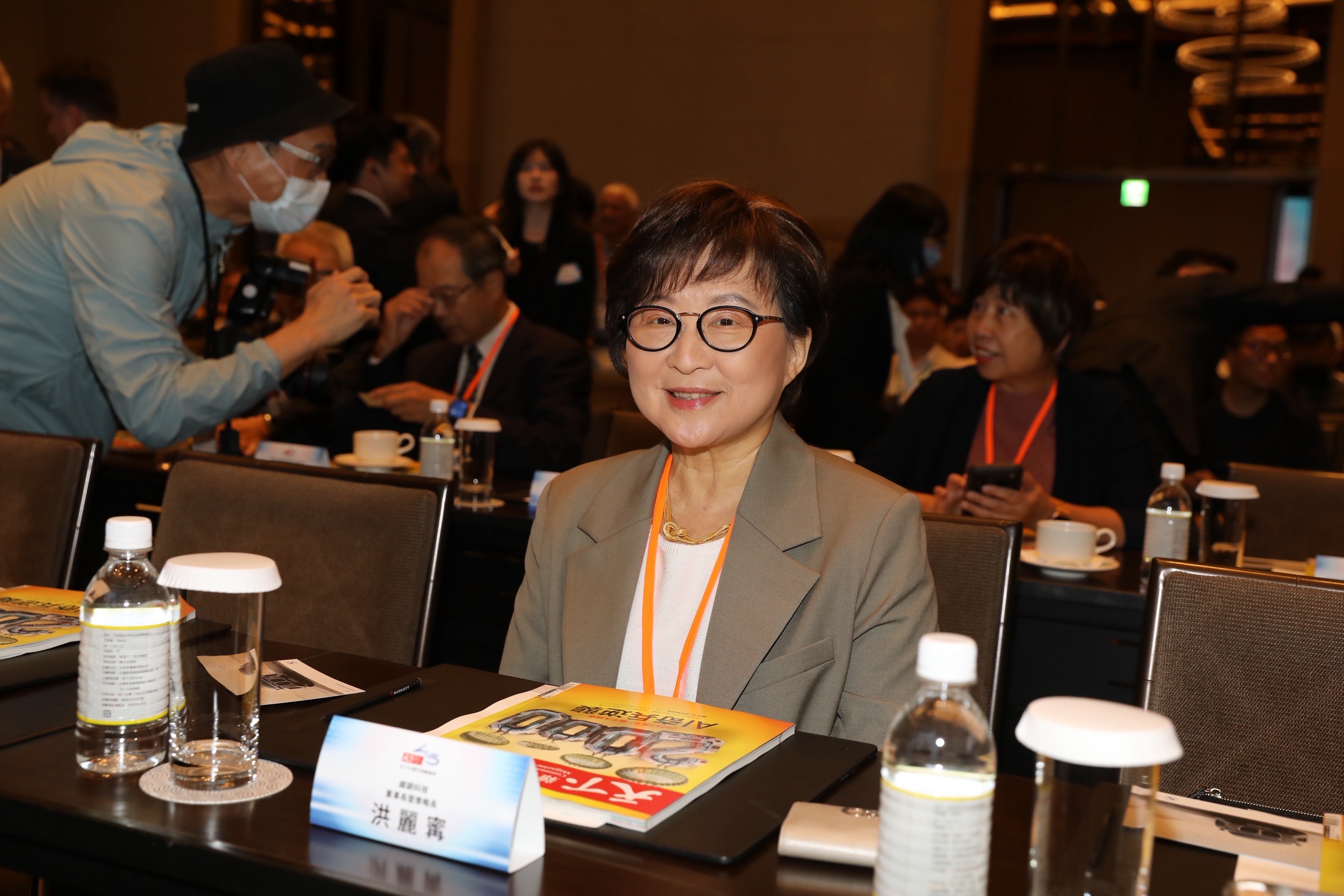 緯穎董事長洪麗寗今(22)日出席媒體論壇活動並參與對談。