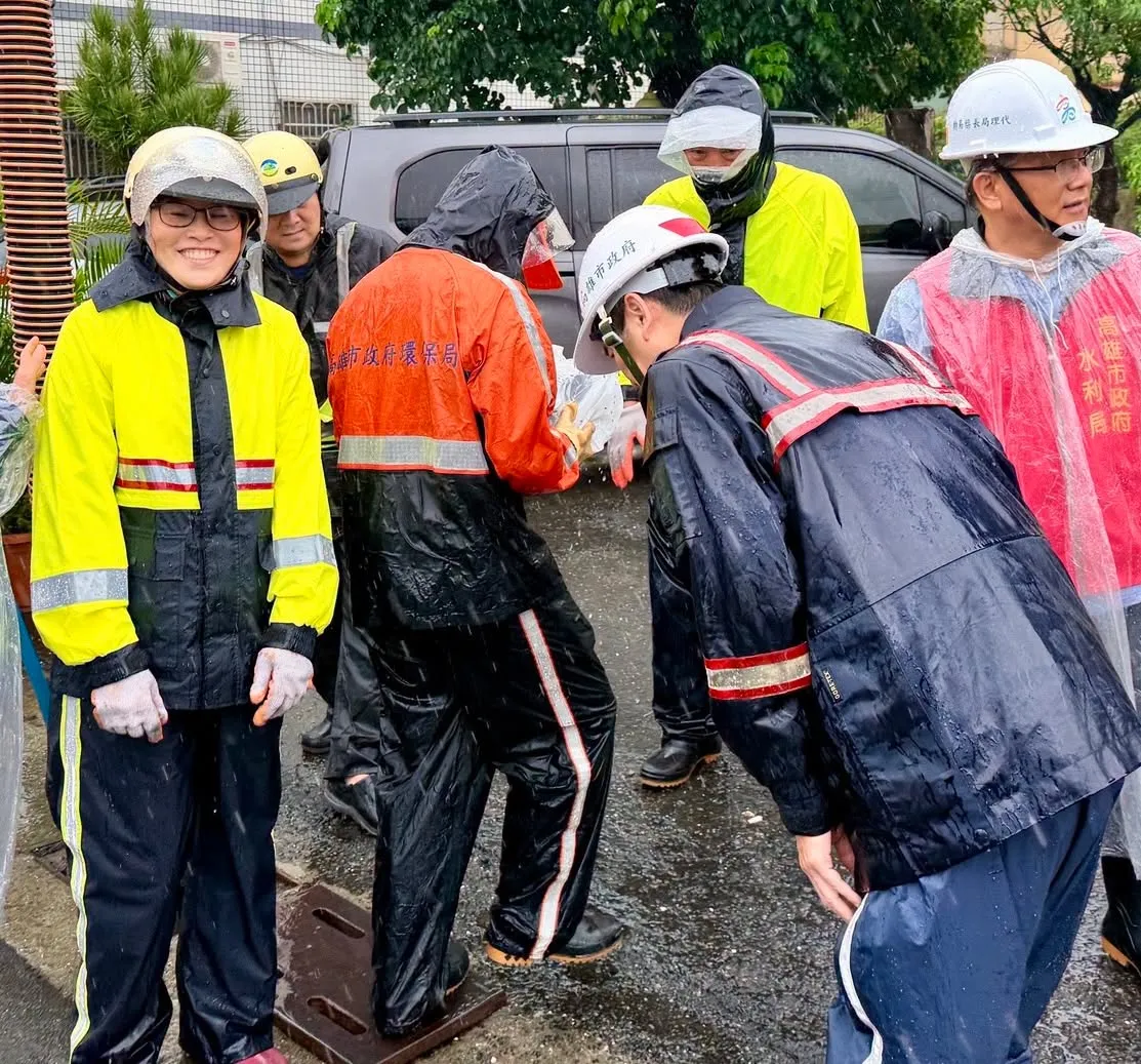 累積雨量超越莫拉克！　陳其邁「特別感謝這位藍營市長」設備救援